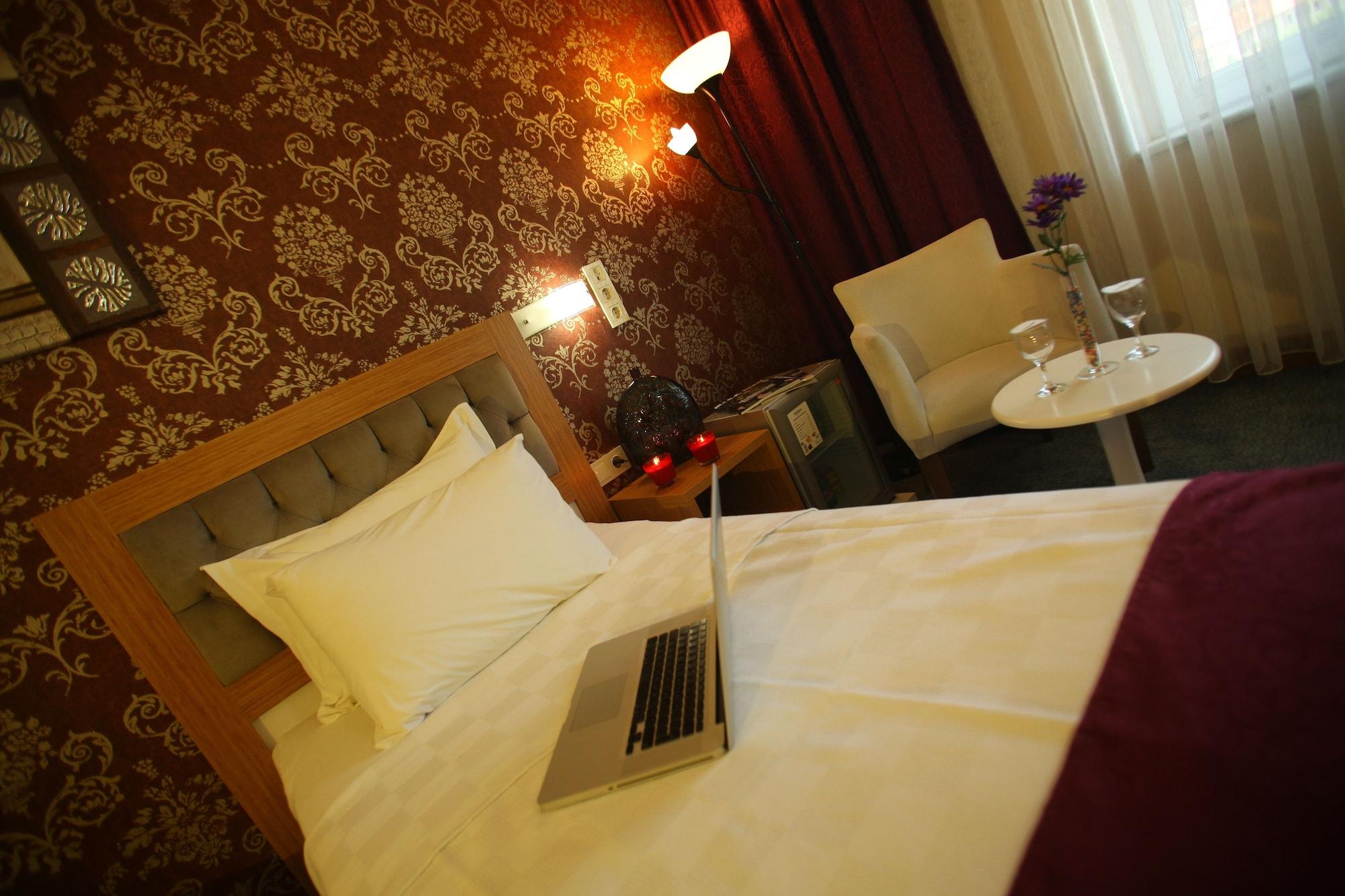 Helikon Business 3* Istanbul